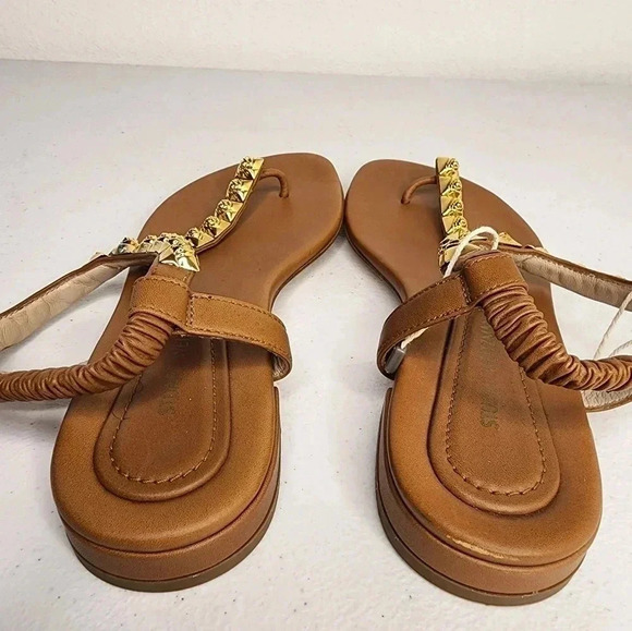 Stuart Weiztman Brown Leather Gold Rose Appliqué Thong Sandals Flats Size 36 - Picture 3 of 8